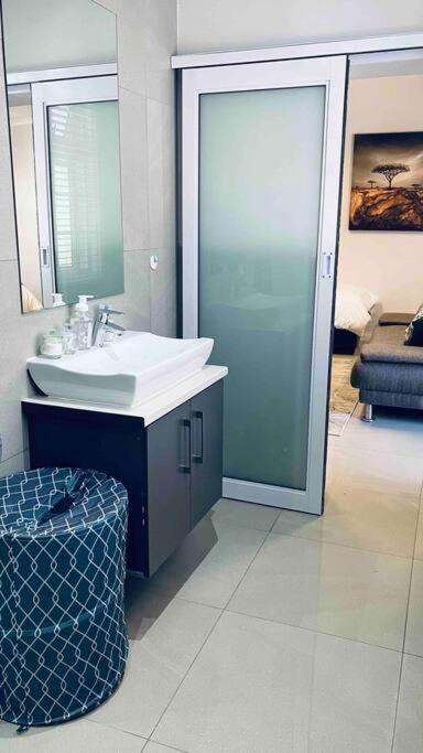 Appartement 13 On Snowden Mill Park Port Elizabeth